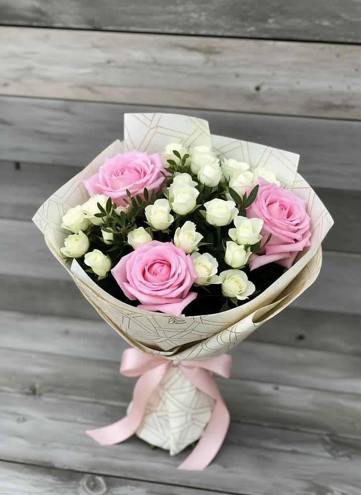 Букет цветов из: Розы в Нововаршавке