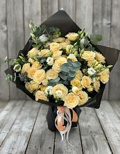 Букет цветов из:  Розы и Лизиантусы в Нововаршавке