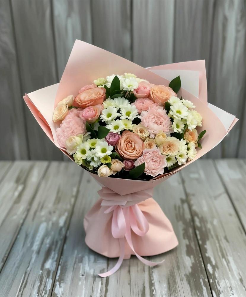 Букет цветов из: Гвоздики, Розы и Хризантемы в Нововаршавке