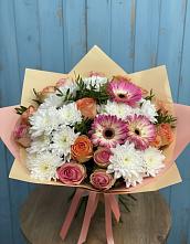 Букет цветов из:  Розы, Герберы и Хризантемы в Нововаршавке