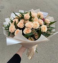 Букет Кремовые розы Латте в Нововаршавке