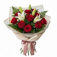 Букет цветов из:  Лилии и Розы в Нововаршавке