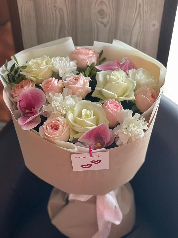 Букет цветов из: Орхидеи, Розы и Гвоздики в Нововаршавке