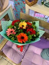 Букет цветов из:  Герберы, Хризантемы и Альстромерии #REPLACE_PRED# Нововаршавке