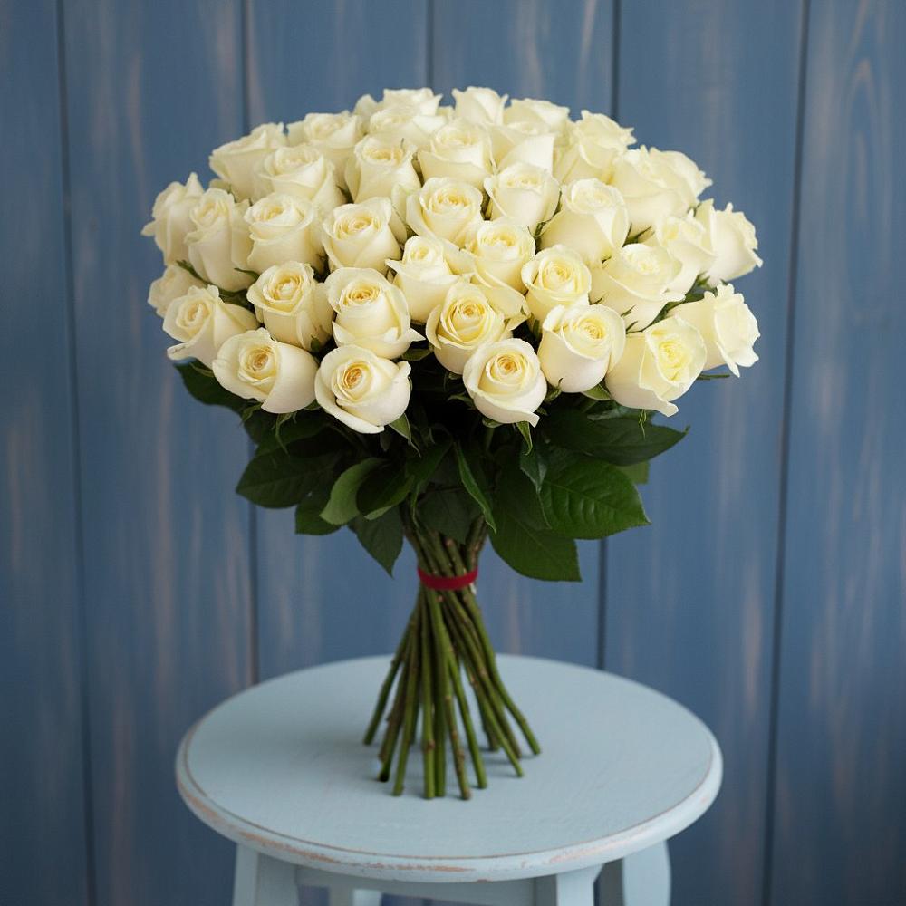Букет 51 Белая роза Эдлесс Лав в Нововаршавке