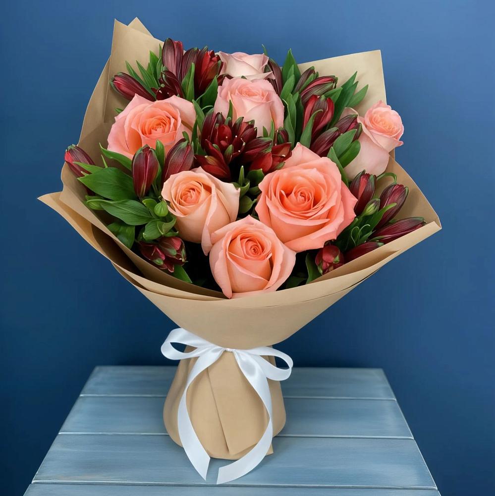 Букет цветов из: Розы и Альстромерии в Нововаршавке