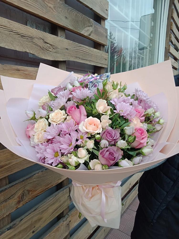 Букет цветов из: Розы и Хризантемы в Нововаршавке