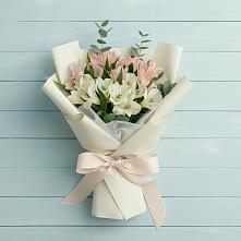 Букет цветов из:  Альстромерии в Нововаршавке