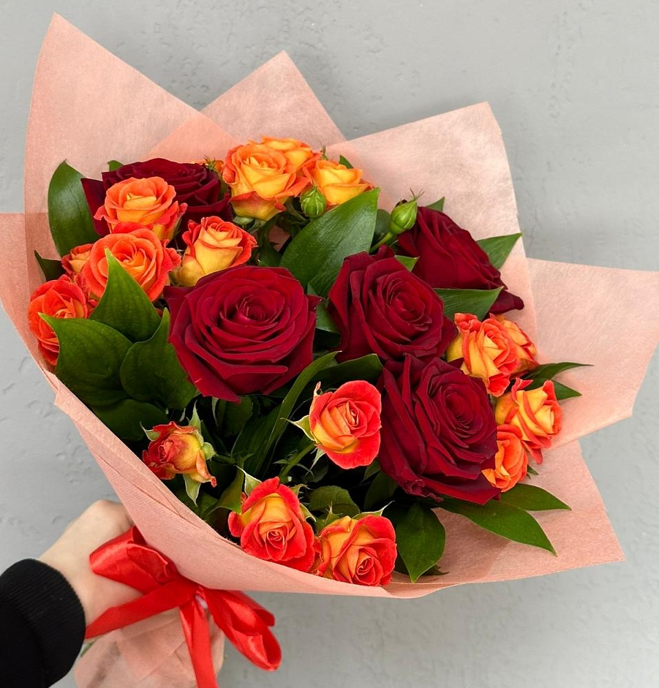 Букет Любовь и восторг в Нововаршавке