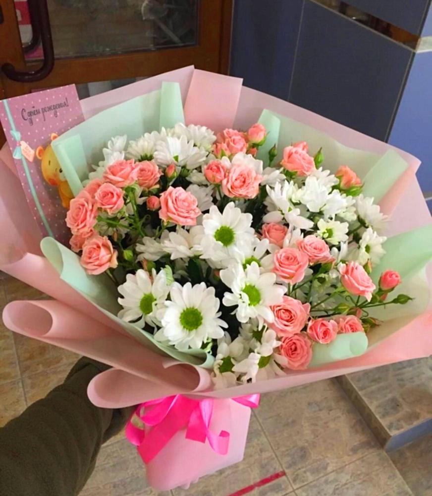 Букет цветов из: Розы и Хризантемы в Нововаршавке