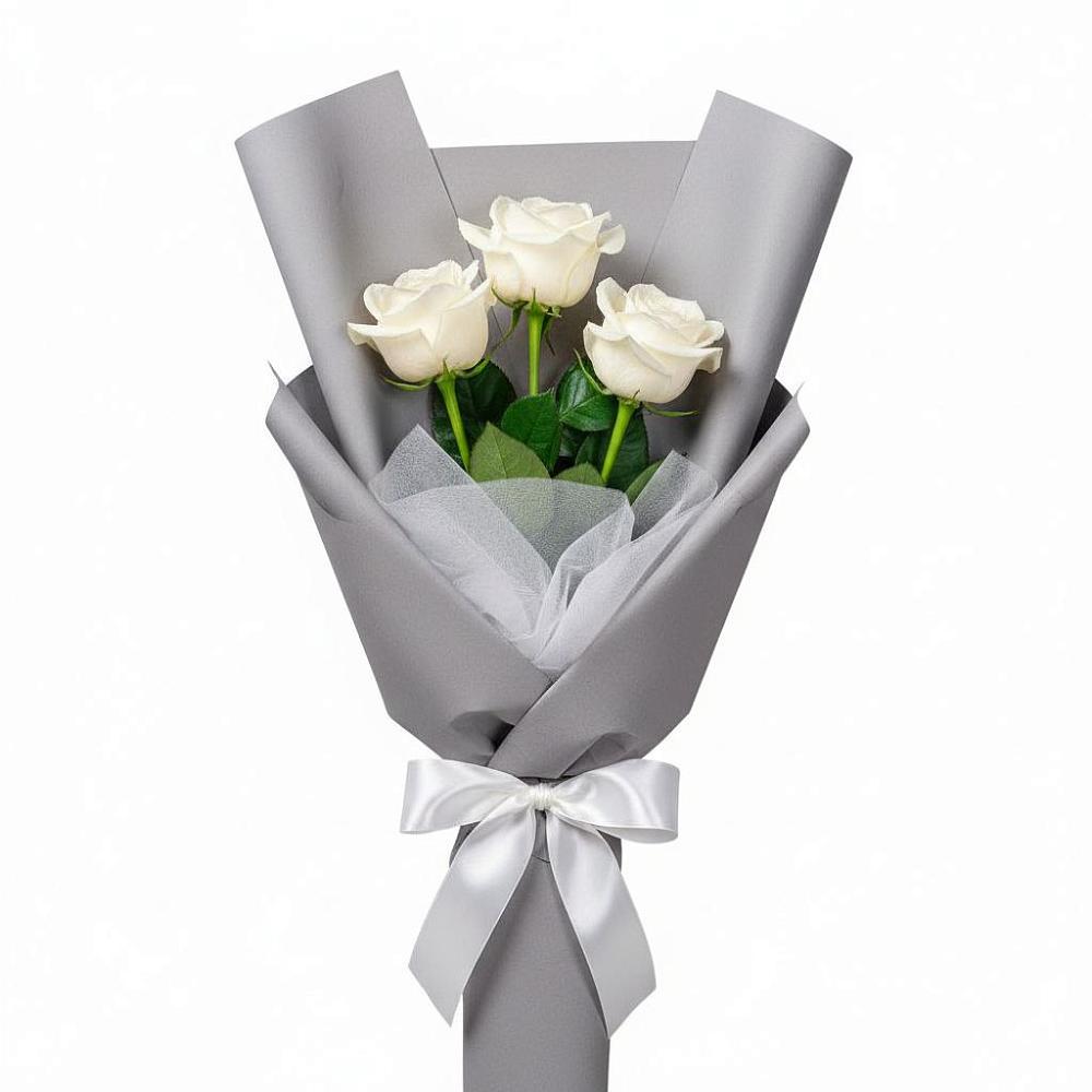 Букет 3 белые розы в Нововаршавке
