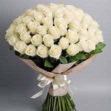 Букет 101 беля роза Белоснежка в Нововаршавке