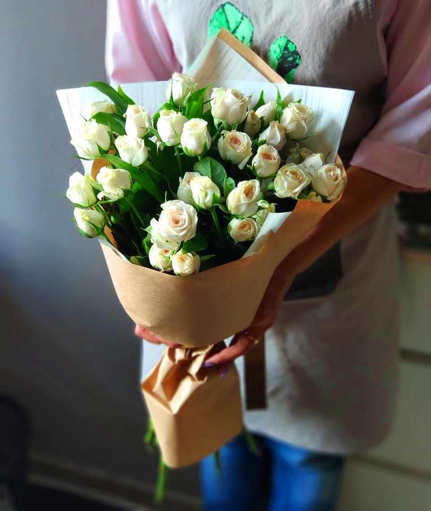 Букет цветов из: Розы в Нововаршавке