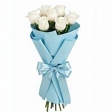 Букет 7 белых роз Проуд в Нововаршавке