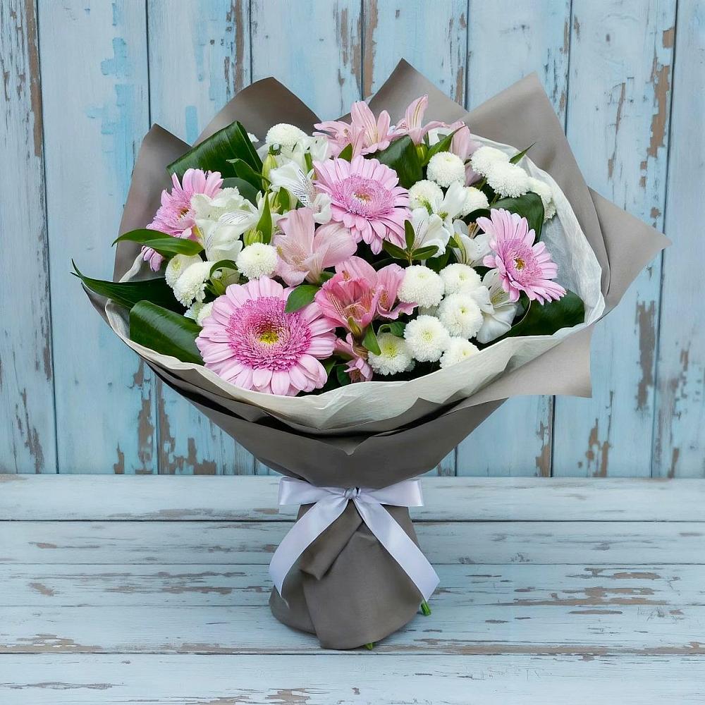 Букет цветов из: Герберы, Альстромерии и Хризантемы в Нововаршавке