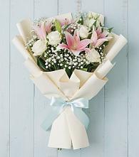 Букет цветов из:  Лилии в Нововаршавке